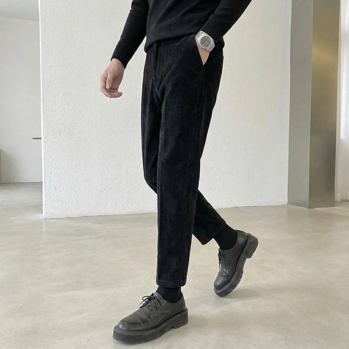 GS No. 138 Cropped Pants - Image 3