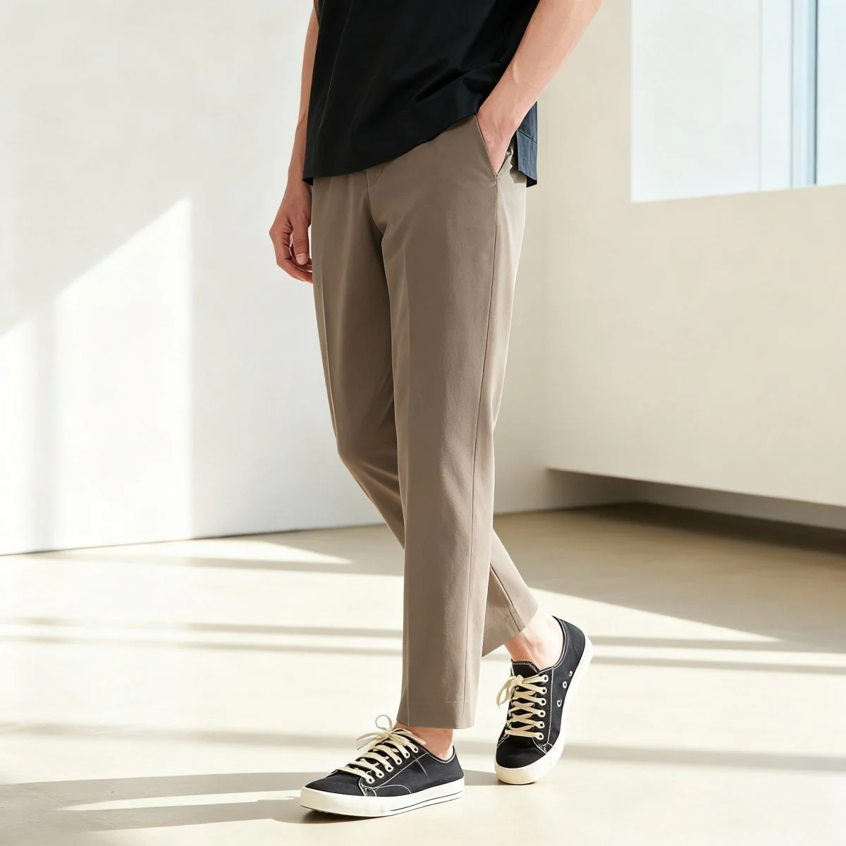GS No. 227 Cropped Pants - Image 4