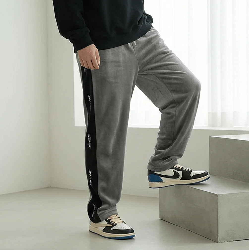 GS No. 349 Fox Sweatpants - Image 2